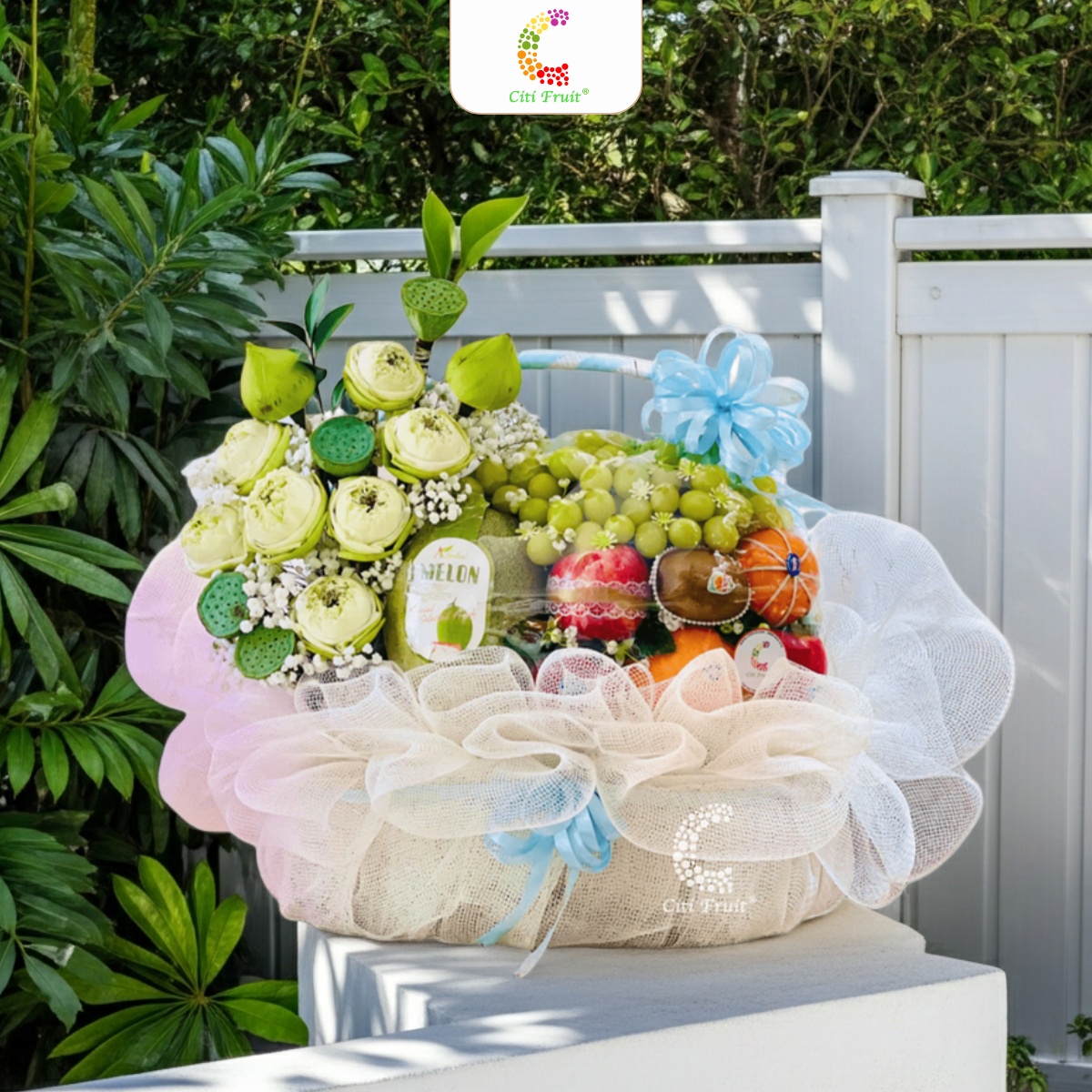 Giỏ Trái Cây Kết Hợp Hoa Tươi CH31