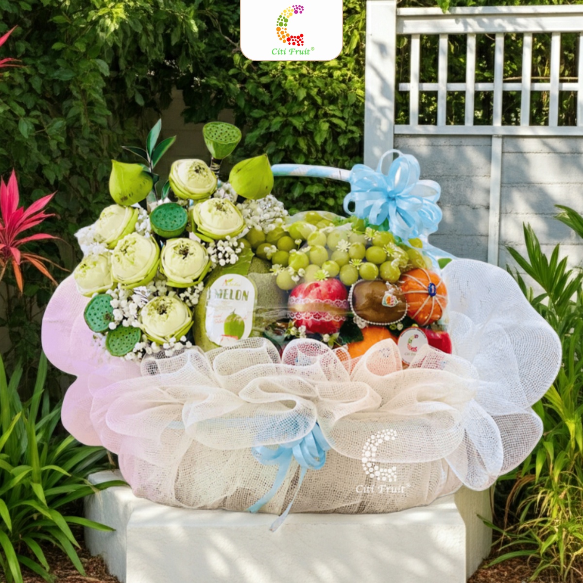 Giỏ Trái Cây Kết Hợp Hoa Tươi CH31